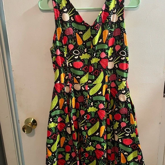 Vegetable Print Sleeveless Scoop Neck Sundress - Picture 5 of 6